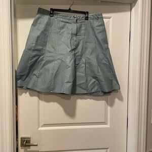 Baby blue 100 percent leather ! Nice to wear in the winter 🥶